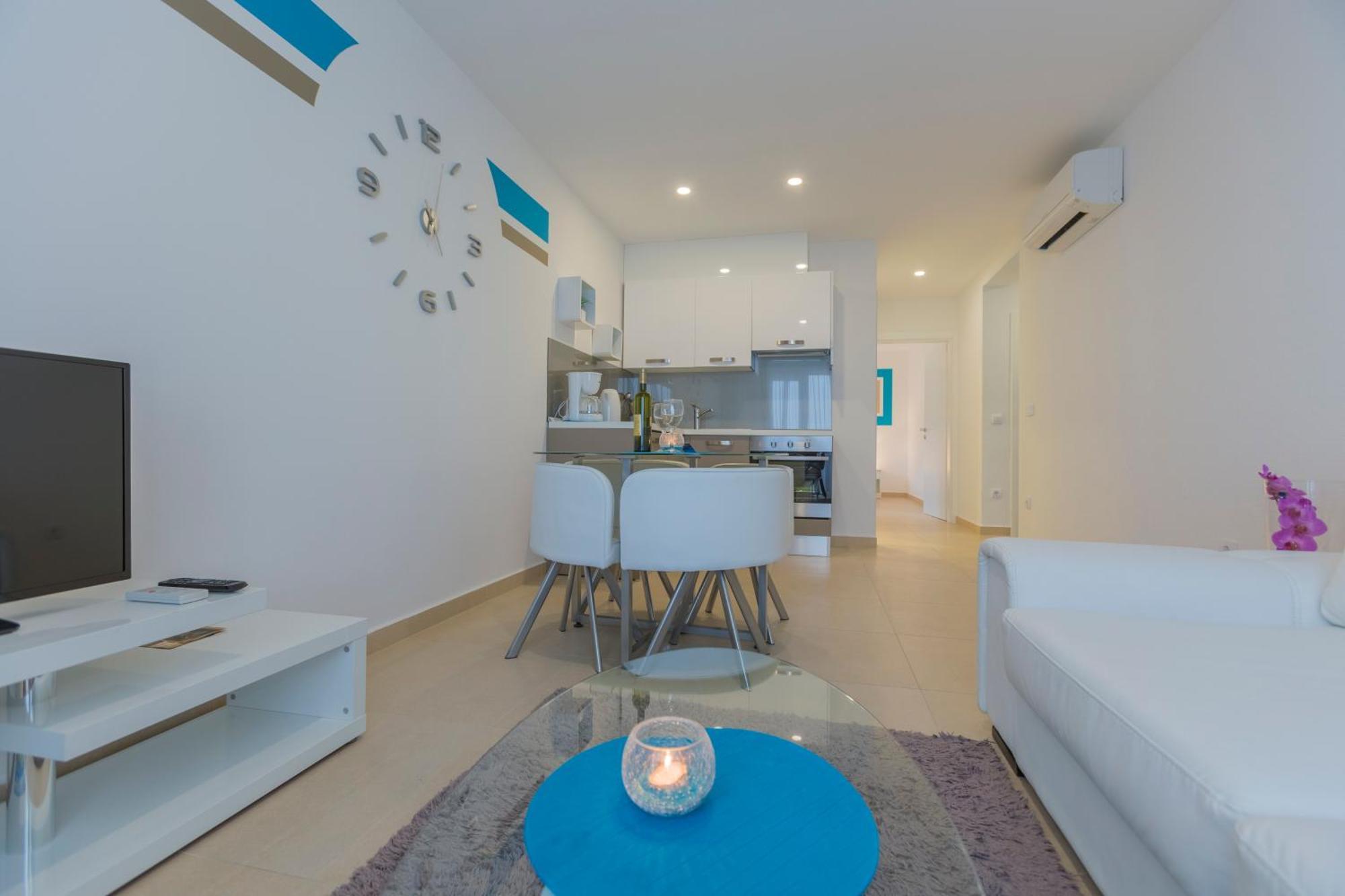 Lux Apartments Makarska Phòng bức ảnh