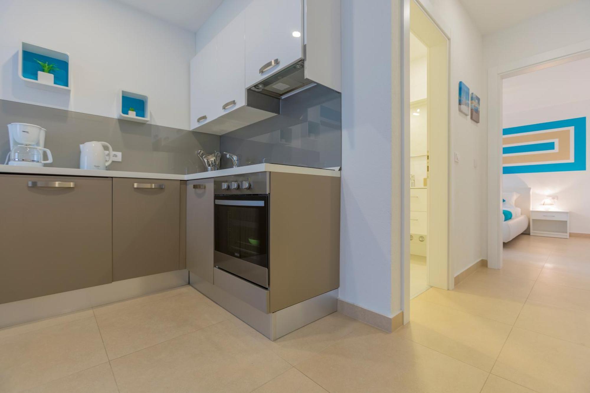 Lux Apartments Makarska Phòng bức ảnh