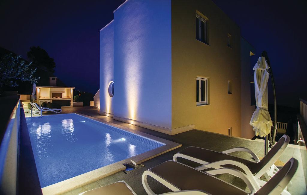 Lux Apartments Makarska Ngoại thất bức ảnh