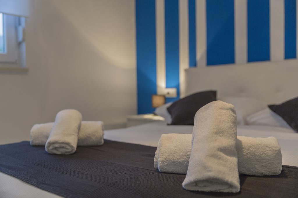Lux Apartments Makarska Ngoại thất bức ảnh